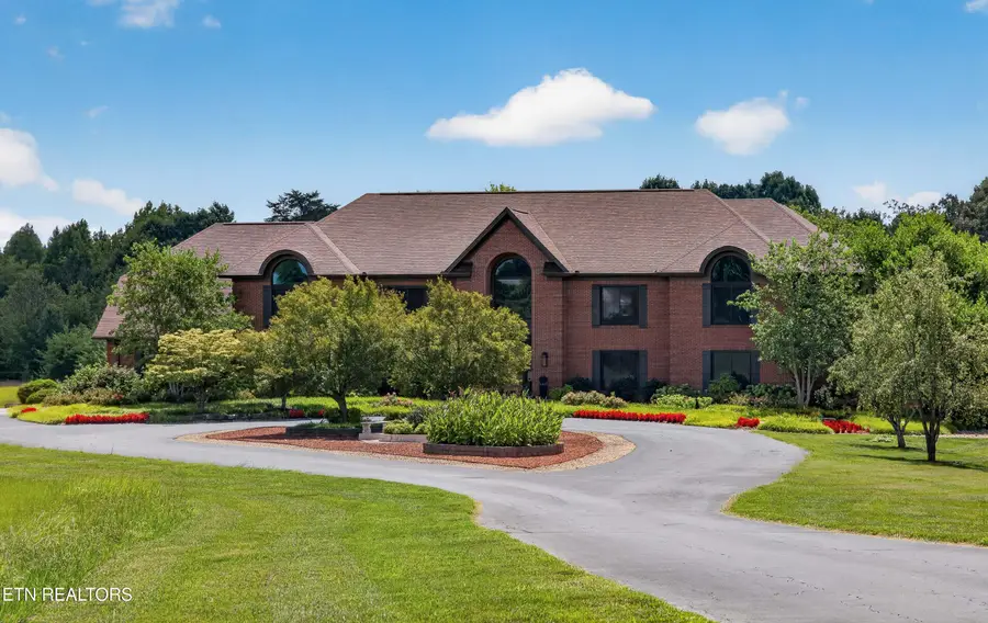 1329 W Hunt Rd, Maryville, TN 37801 - #2