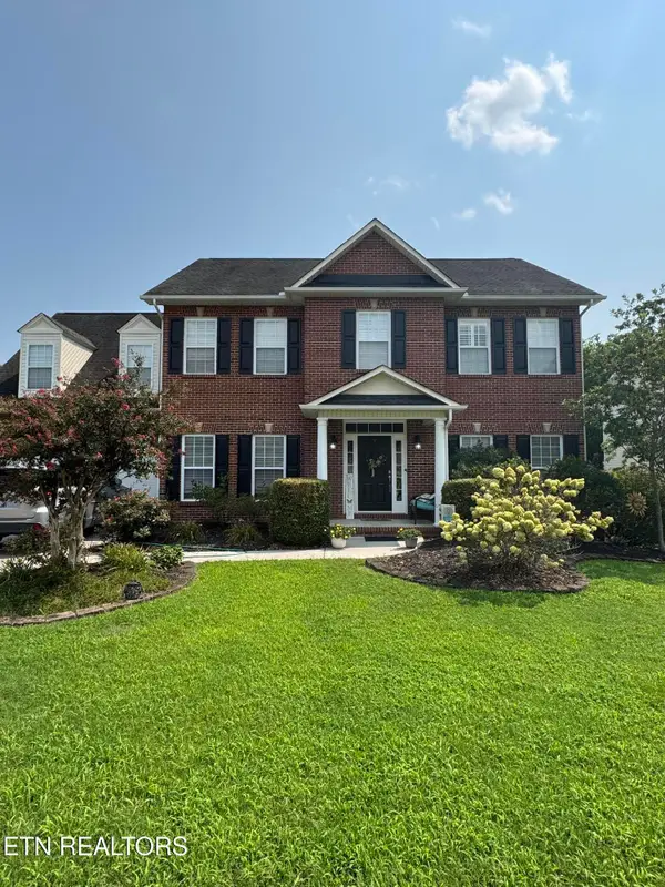 2427 Amber Dawn Lane, Knoxville, TN 37920