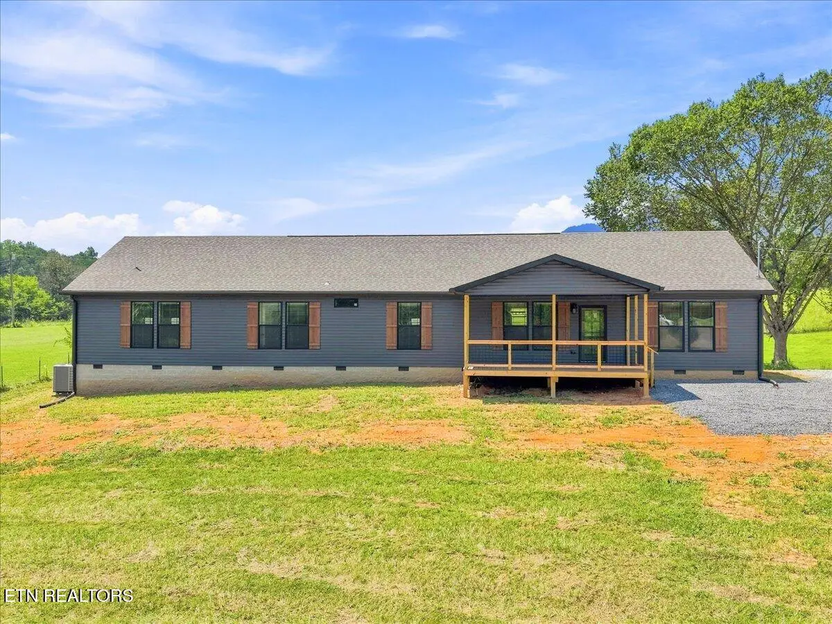 1066 English Mountain Rd, Cosby, TN 37722 - #1