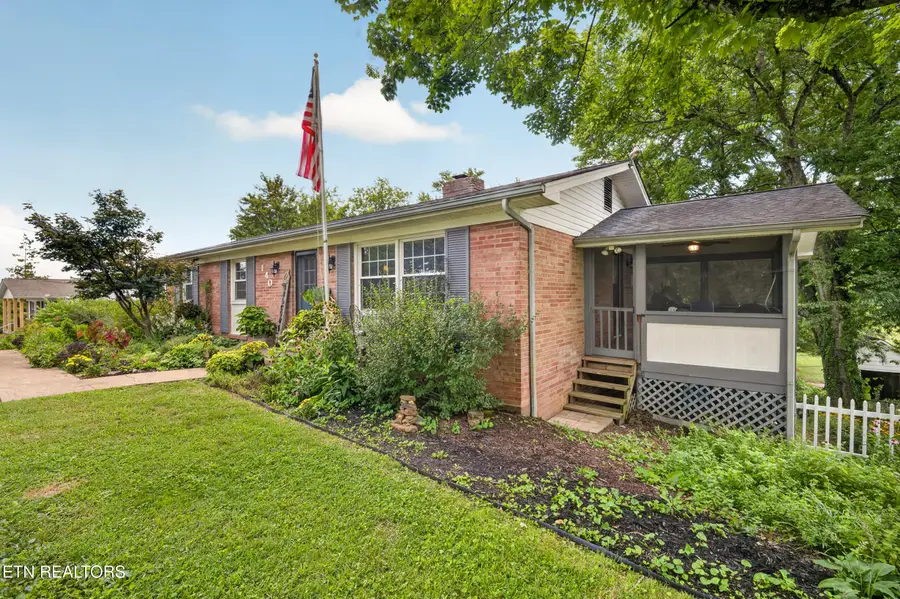 140 Westwood Drive, Clinton, TN 37716 - #2