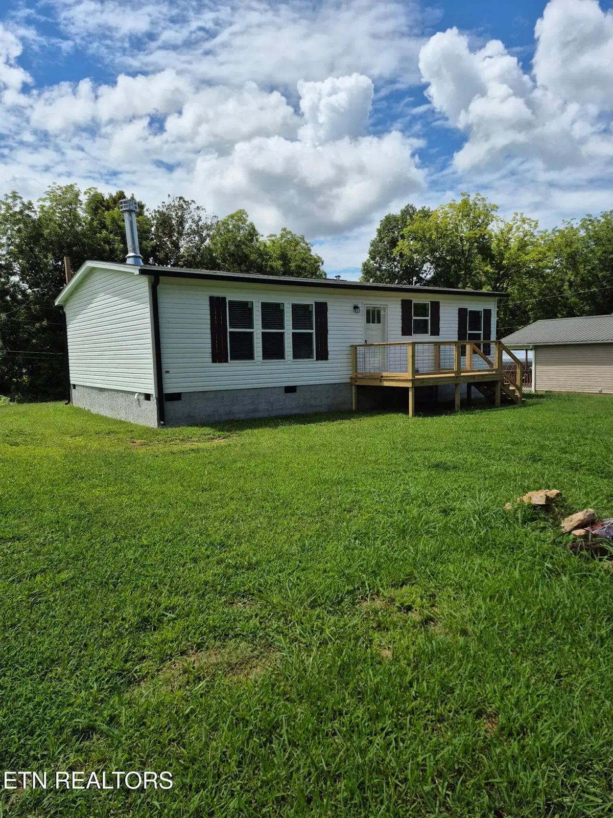 27 N Niota Rd, Englewood, TN 37329 - #1