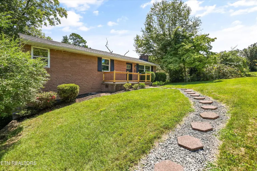 312 Stone Rd, Knoxville, TN 37920 - #2