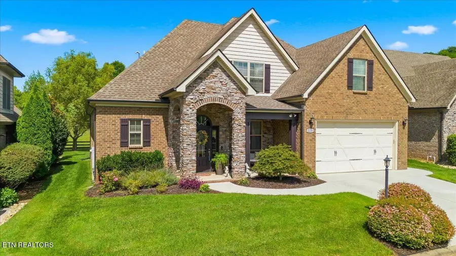 2220 Villa Garden Way, Knoxville, TN 37932 - #2