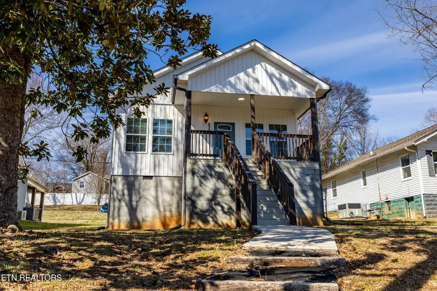 619 NE Midlake Drive, Knoxville, TN 37918 - #2