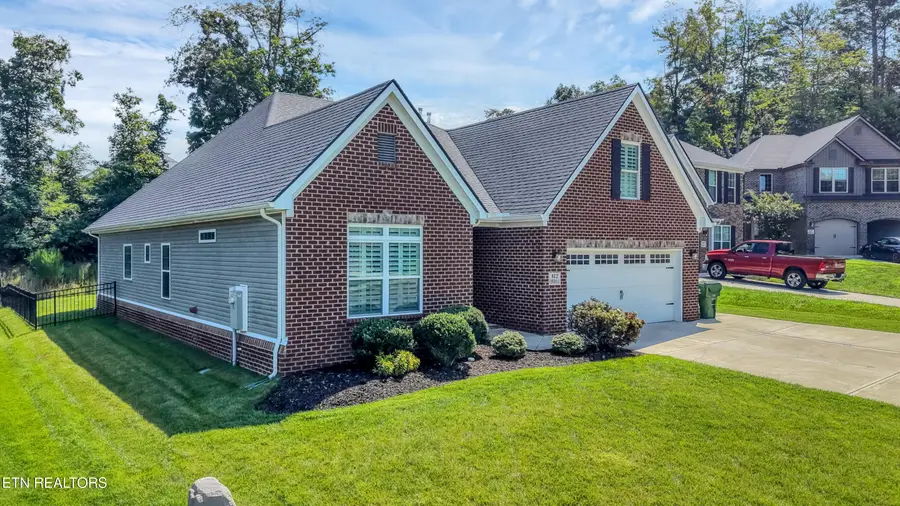 812 Copperwood Lane, Maryville, TN 37801 - #3