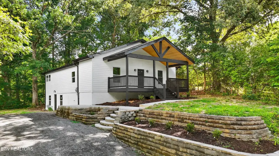 4117 Rocky Branch Rd, Walland, TN 37886 - #2