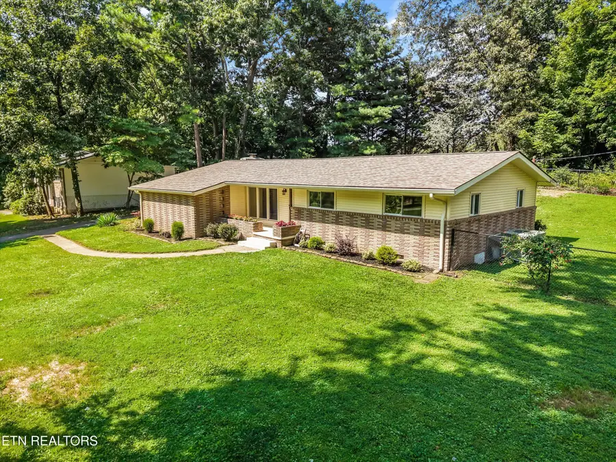 5617 Briercliff Rd, Knoxville, TN 37918 - #2