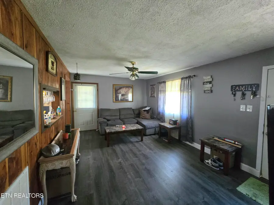 1019 Cole Rd, New Tazewell, TN 37825 - #3