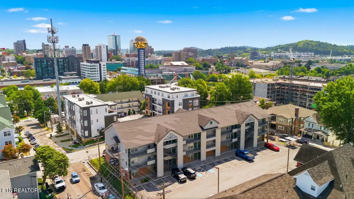 1201 Laurel Ave #107, Knoxville, TN 37916 - #1