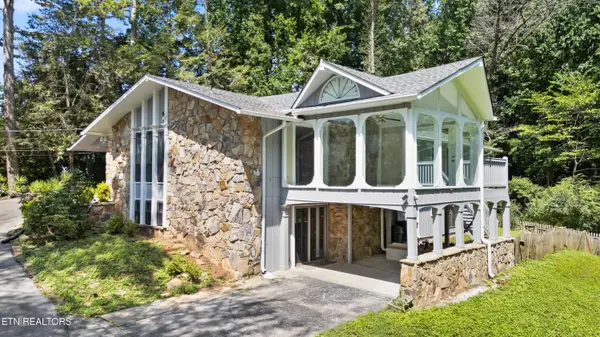 8129 NW Ainsworth Drive, Knoxville, TN 37909