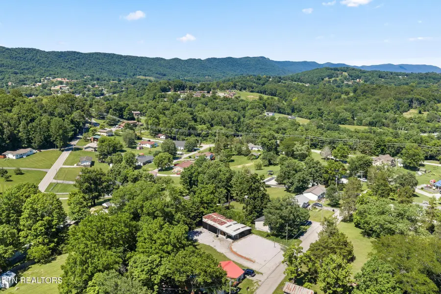 116 Blue Drive, Lafollette, TN 37766 - #3