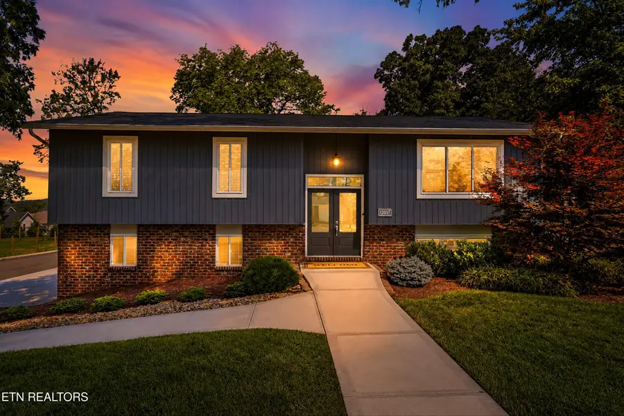 12017 W Kings Gate Rd, Knoxville, TN 37934 - #2