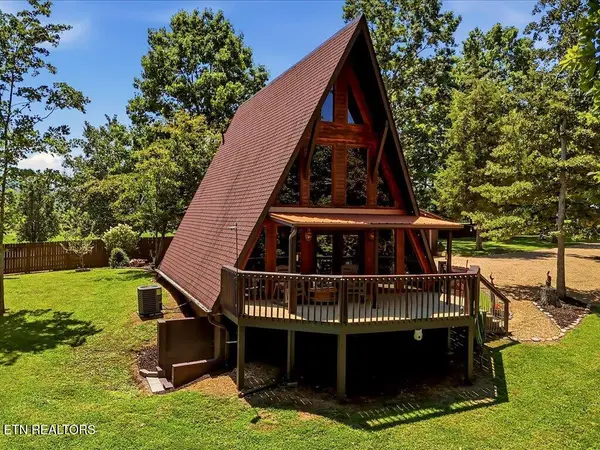 213 Petty Lane, Mooresburg, TN 37811
