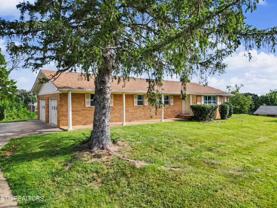 3717 Splendor Drive, Knoxville, TN 37918 - #3