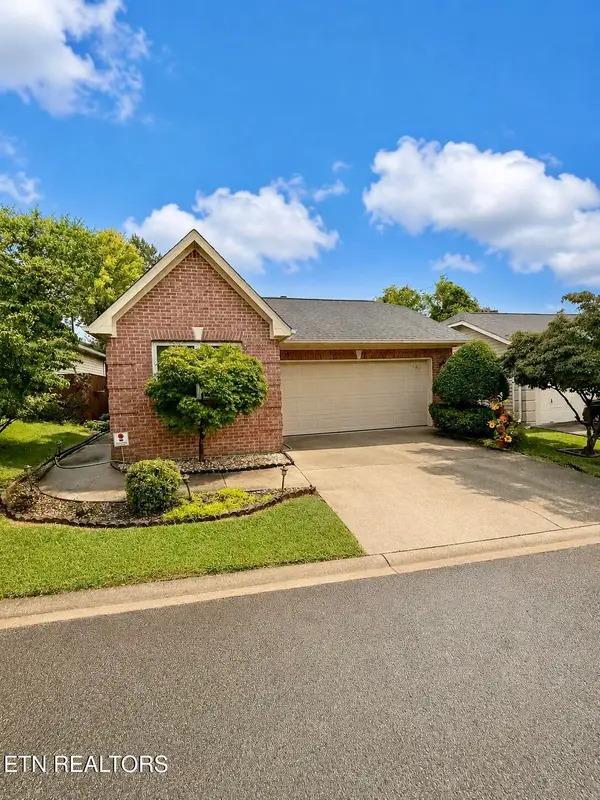 1623 Chenoweth Circle, Knoxville, TN 37909