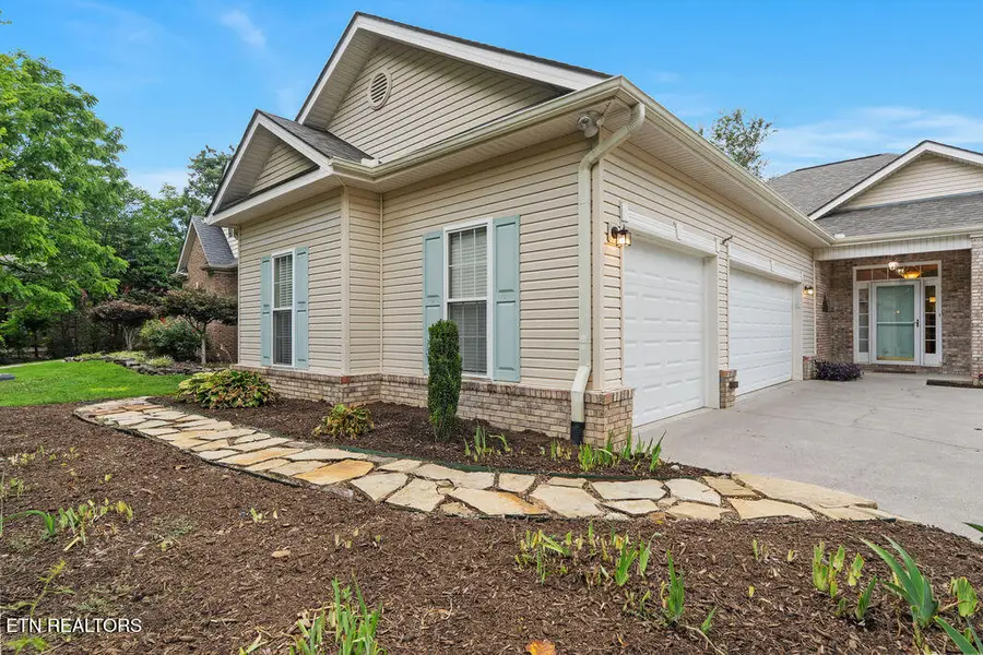 109 Oohleeno Way, Loudon, TN 37774 - #3