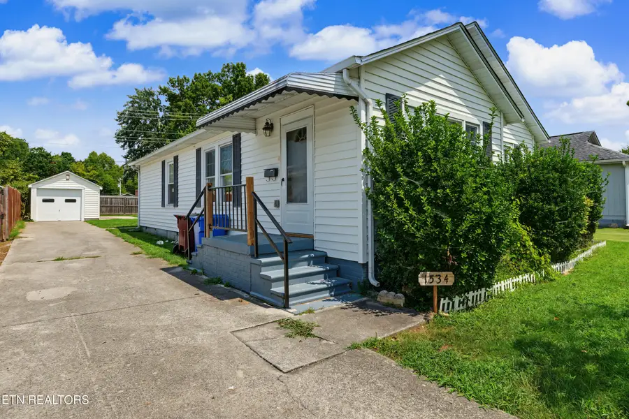1534 Boyle St, Alcoa, TN 37701 - #2