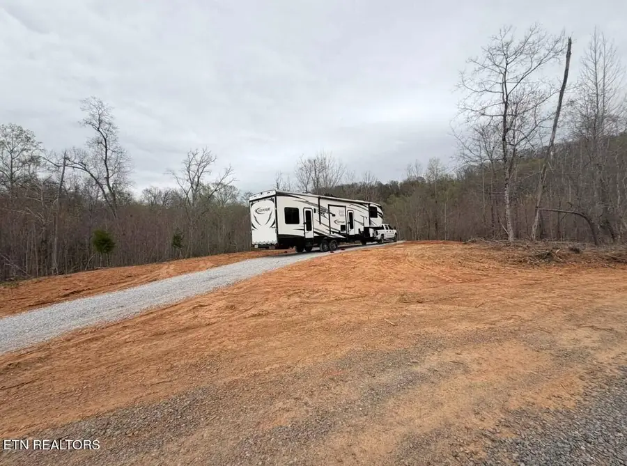 228 Sands Rd, Sweetwater, TN 37874 - #2