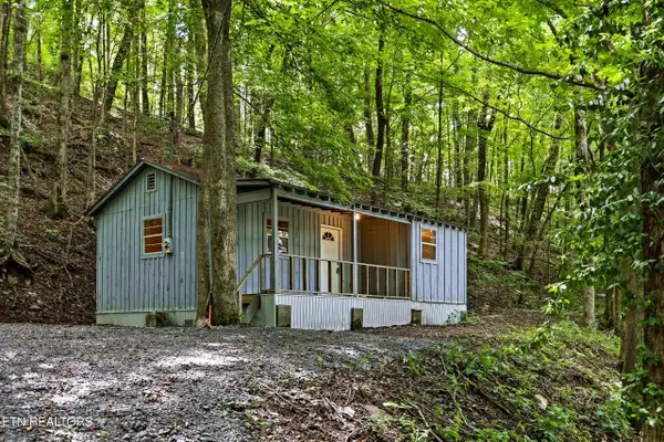 225 Coys Cove Lane, Gainesboro, TN 38562