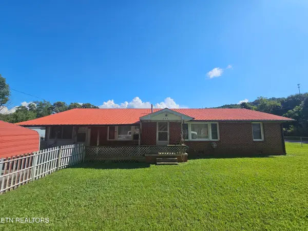 299 Mountain St, Doyle, TN 38559
