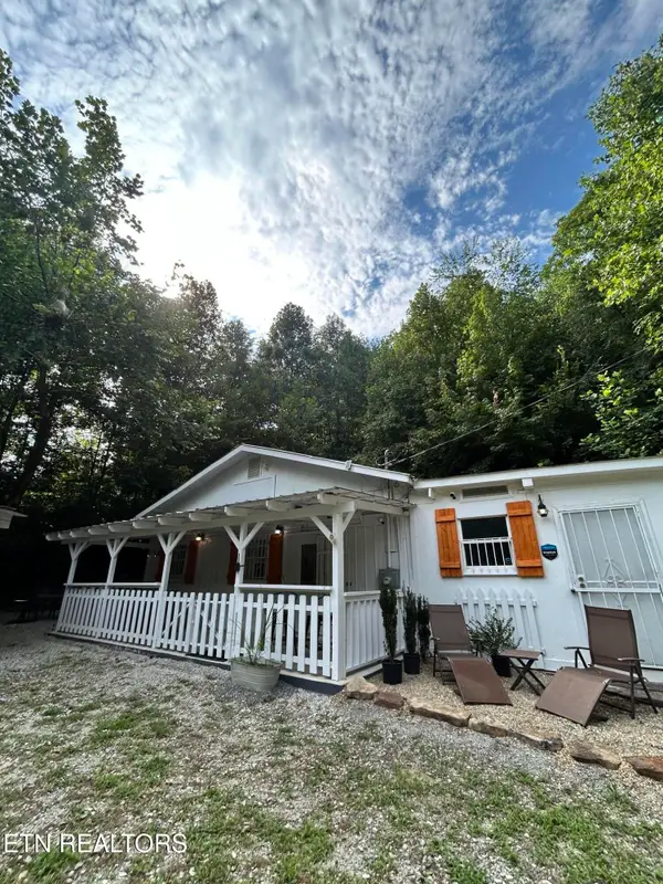 222 Stinking Creek Rd, LaFollette, TN 37766