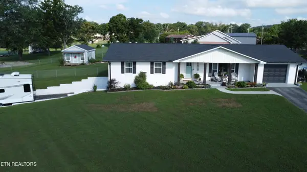 1679 Brookview Drive, Dandridge, TN 37725