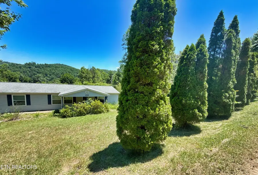 1325 Sharp Lane, Caryville, TN 37714 - #2