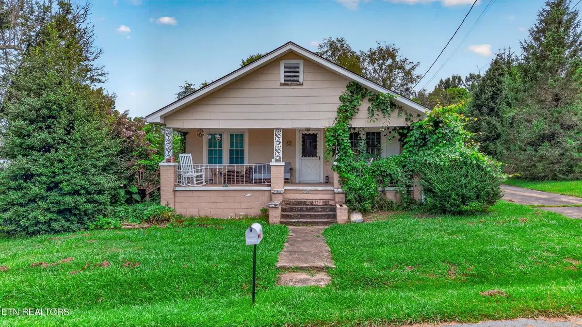 126 Jefferson St, Erwin, TN 37650 - #1