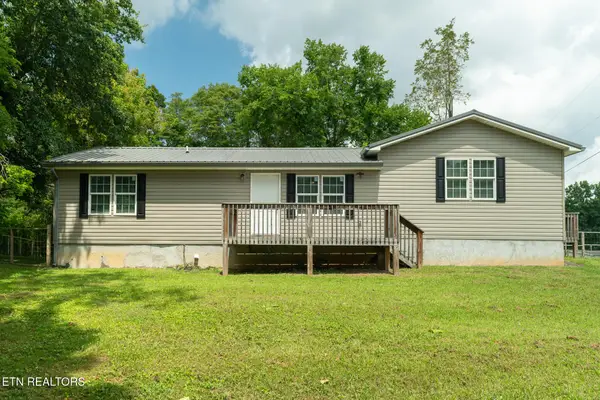 3406 Back Valley Rd, Speedwell, TN 37870