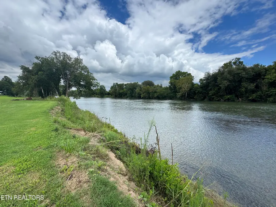 1472 Bybee Beach Way, Bybee, TN 37713 - #2