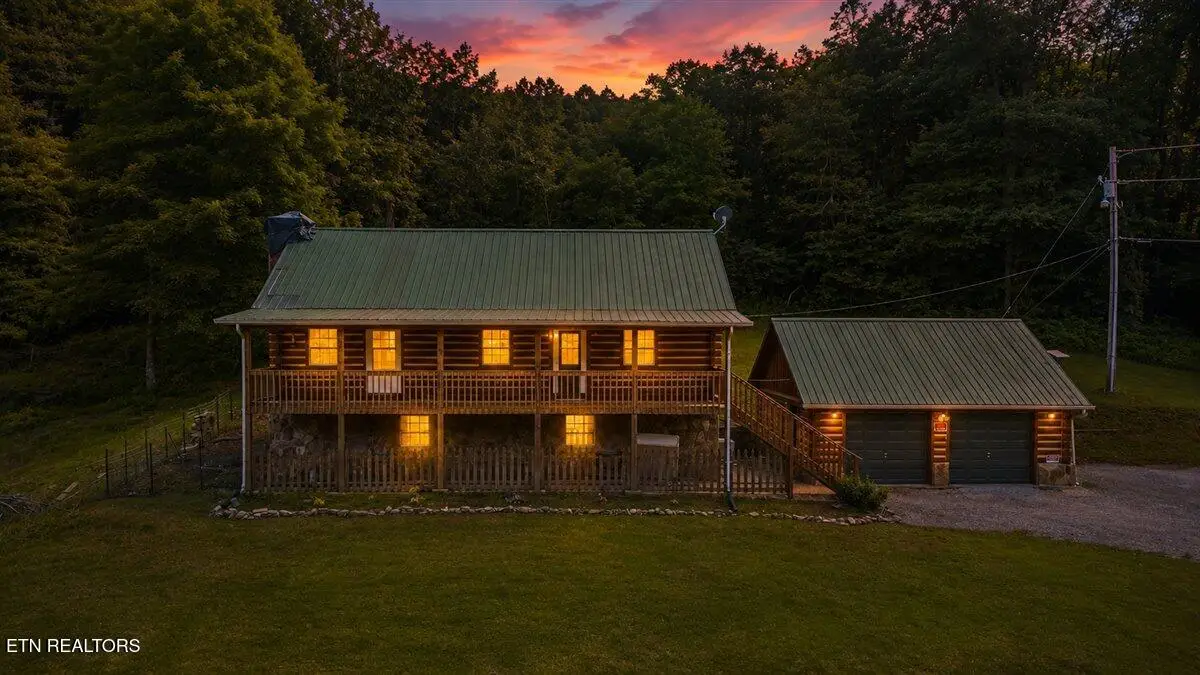696 Young Rd, Lafollette, TN 37766 - #1