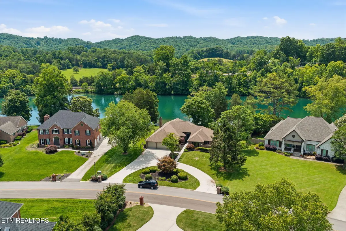 452 Mariner Point Drive, Clinton, TN 37716 - #1