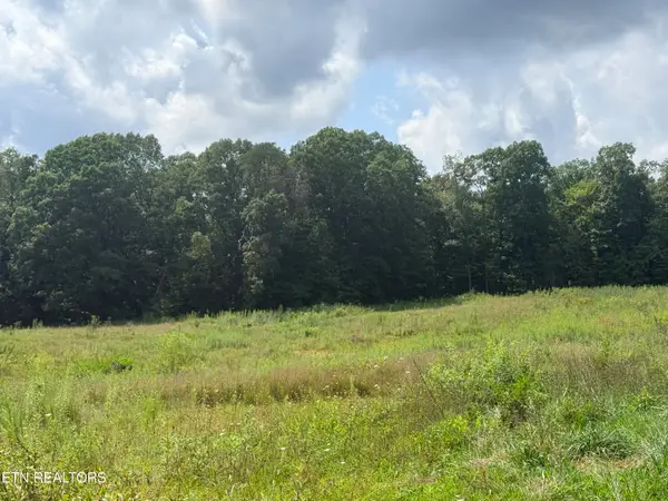 Mcghee St, Jamestown, TN 38556