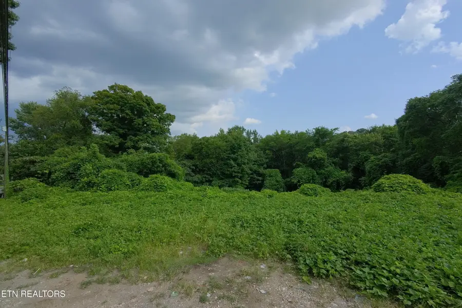 805 Beaman Lake Rd, Knoxville, TN 37914 - #3