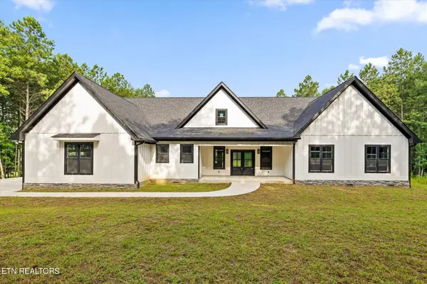 270 Sevier St, Jasper, TN 37347