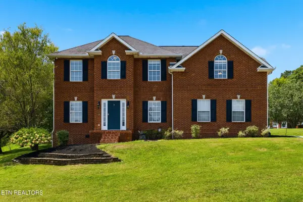 8229 Woodpath Lane, Powell, TN 37849