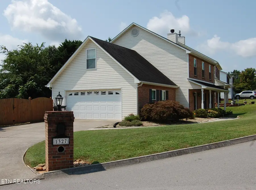 1327 Chatam Ridge Lane, Knoxville, TN 37932 - #2