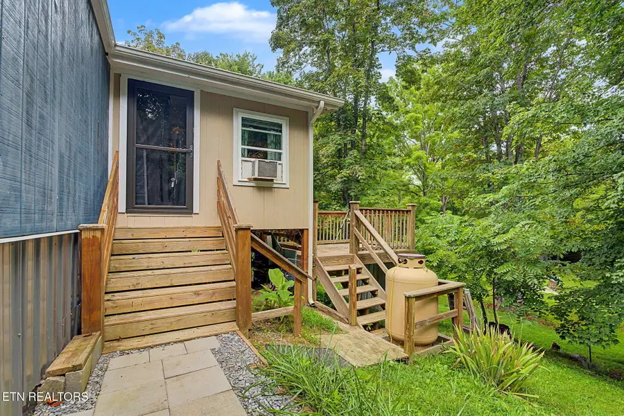 791 White Top Rd, Bluff City, TN 37618 - #3