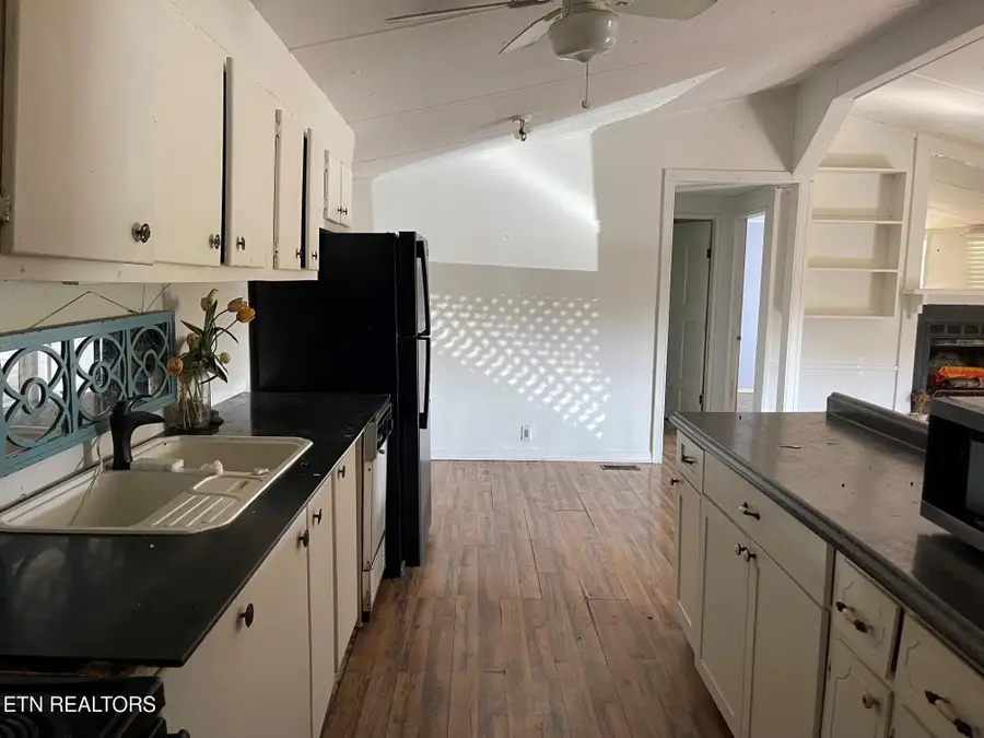 801 Wilson Rd, Maryville, TN 37801 - #3