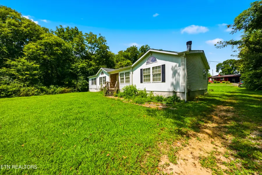 203 N Fair St, Sweetwater, TN 37874 - #2