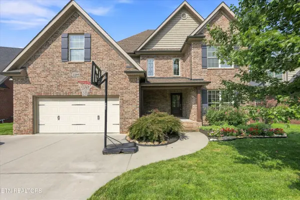 2205 Muddy Creek Lane, Knoxville, TN 37932