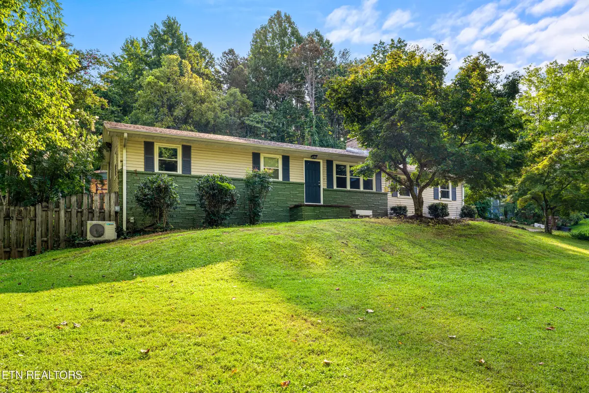 2404 Belt Rd, Knoxville, TN 37920 - #1