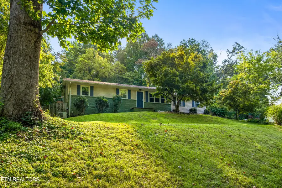 2404 Belt Rd, Knoxville, TN 37920 - #2