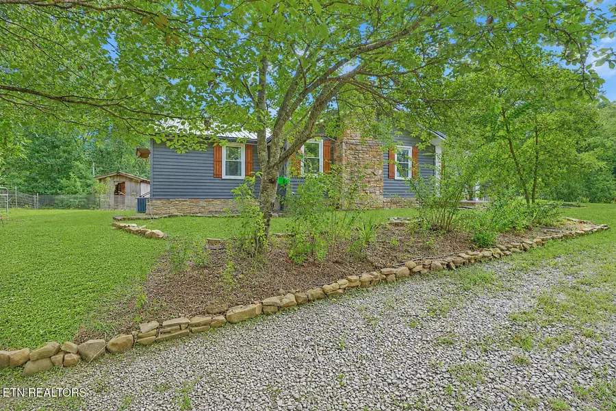 394 Thomas Springs Rd, Crossville, TN 38572 - #3