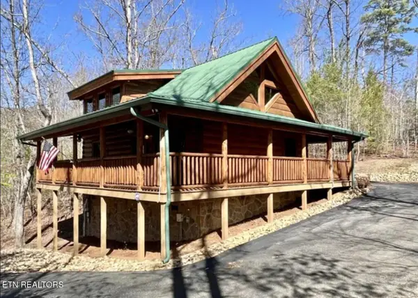 2738 Murray Ridge Rd, Sevierville, TN 37876