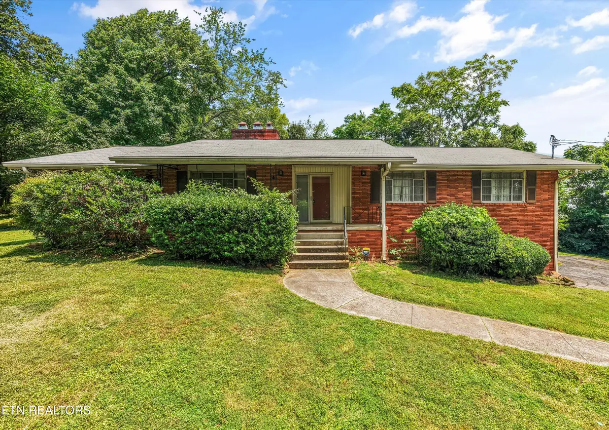 210 Sutton Lane, Knoxville, TN 37909 - #1