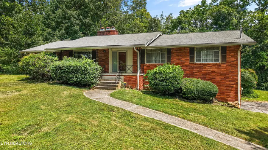 210 Sutton Lane, Knoxville, TN 37909 - #2