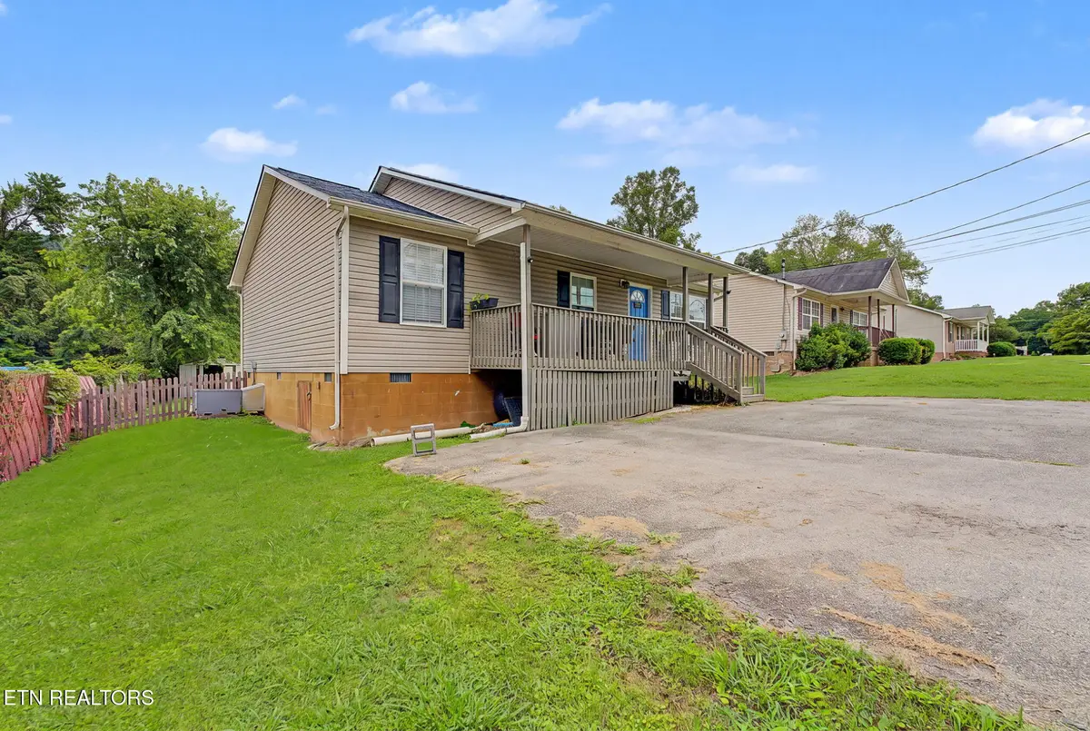 3910 Oakland Drive, Knoxville, TN 37918 - #1