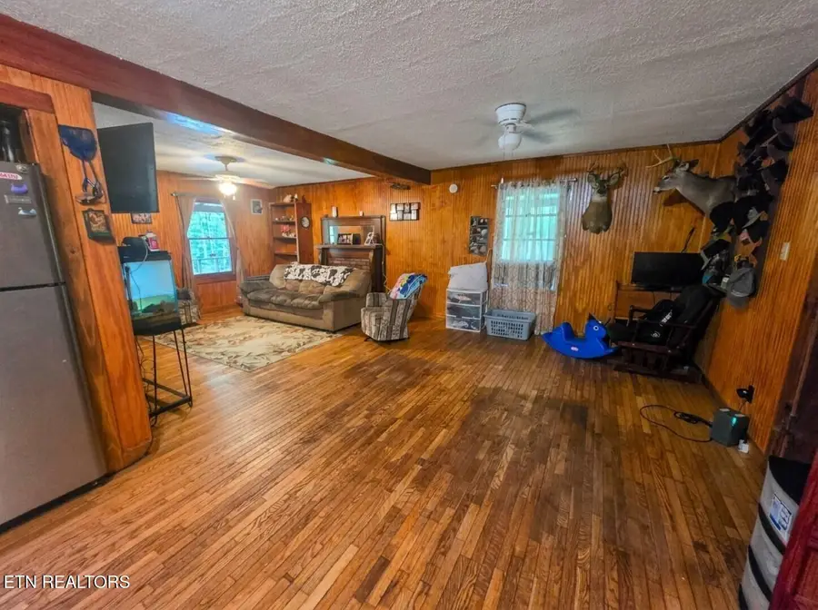 301 Joe Barnett Rd, Jamestown, TN 38556 - #3