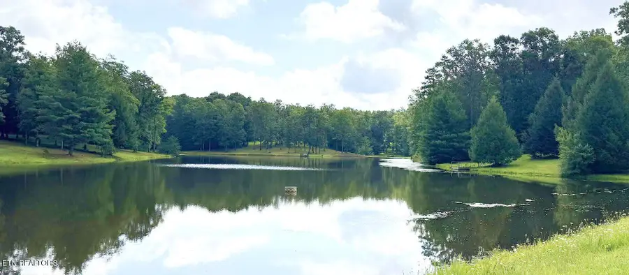 283 Falling Leaf Rd, Jamestown, TN 38556 - #2